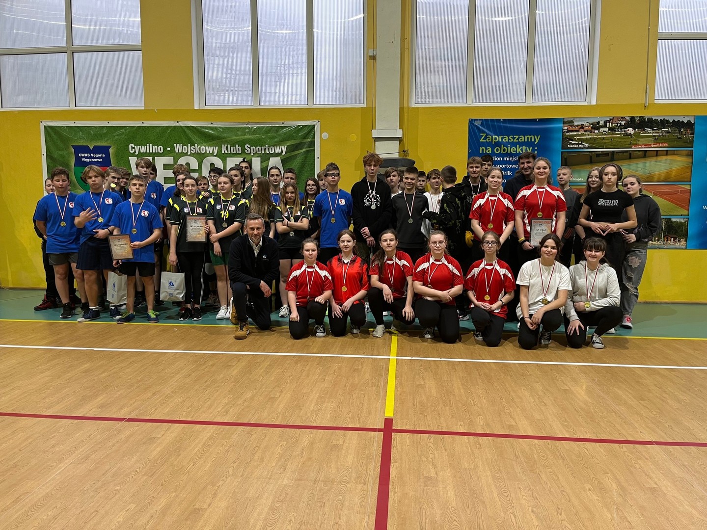 zdjęcie grupowe wszystkich zawodników