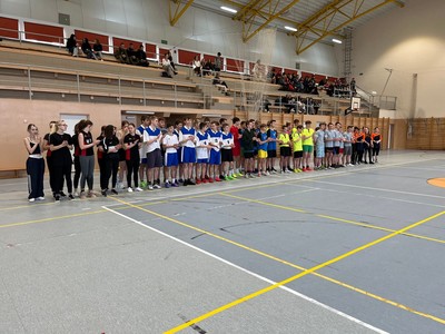 oficjalne rozpoczęcie zawodów - zdjęcie grupowe zawodników