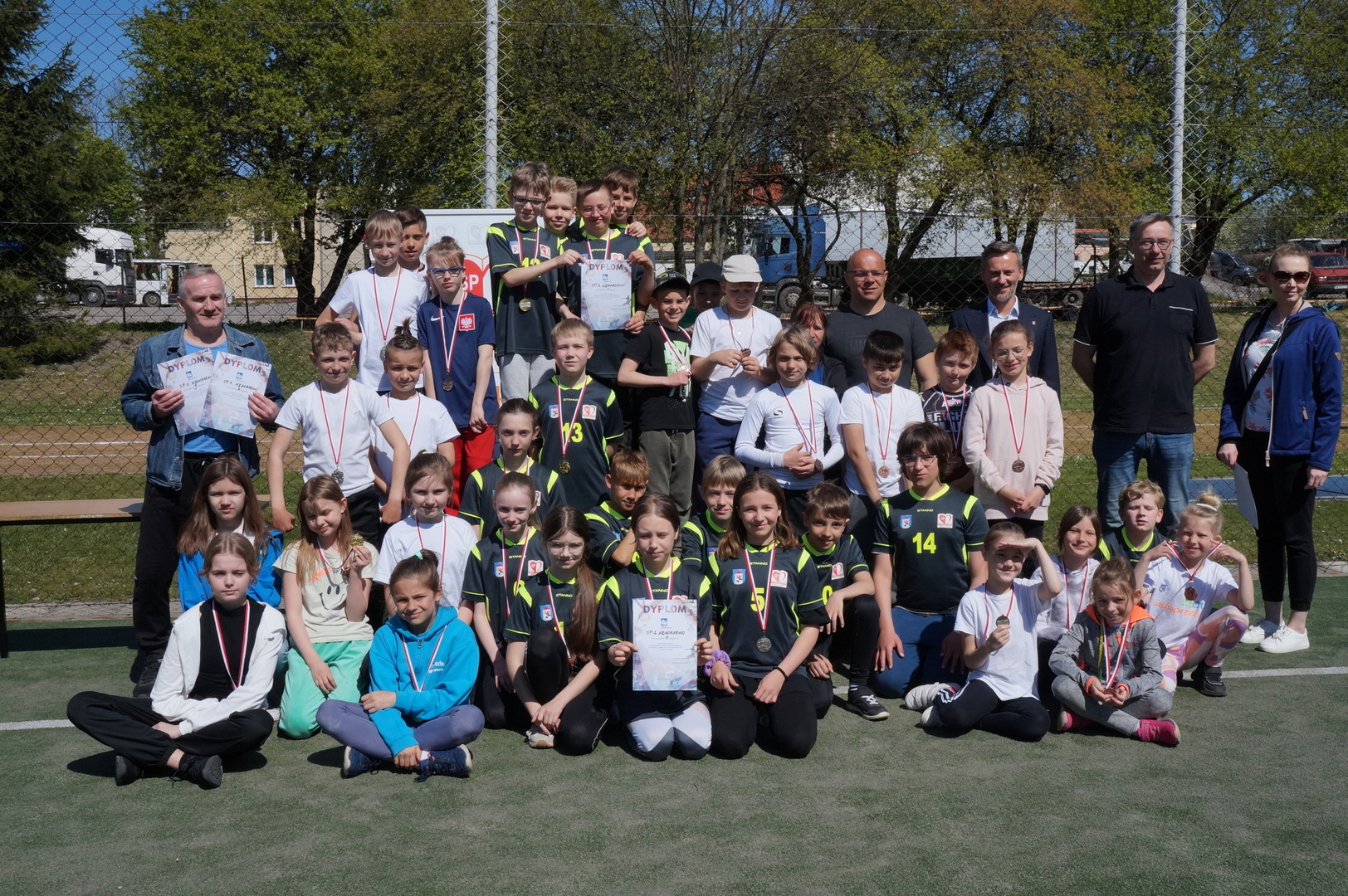 Zdjęcie grupowa wszystkich zawodników 
