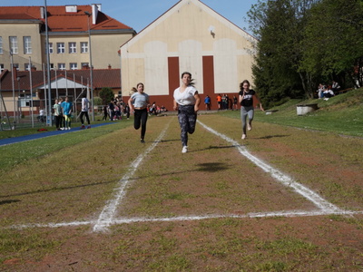 Zawodniczki podczas zmagań w biegu na 60m