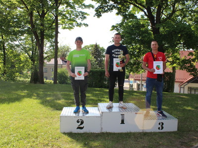 Zwycięzcy na podium 