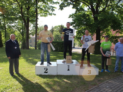 Zwycięzcy na podium 