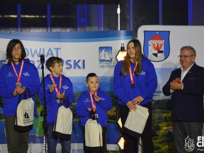 na zdjęciu wyróżnieni zawodnicy