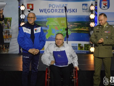 na zdjęciu wyróżnieni zawodnicy