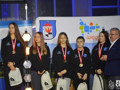 na zdjęciu wyróżnieni zawodnicy