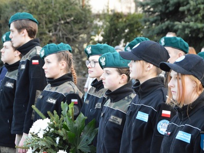 Na zdjęciu klasa mundurowa oraz policyjna z LO w Węgorzewie
