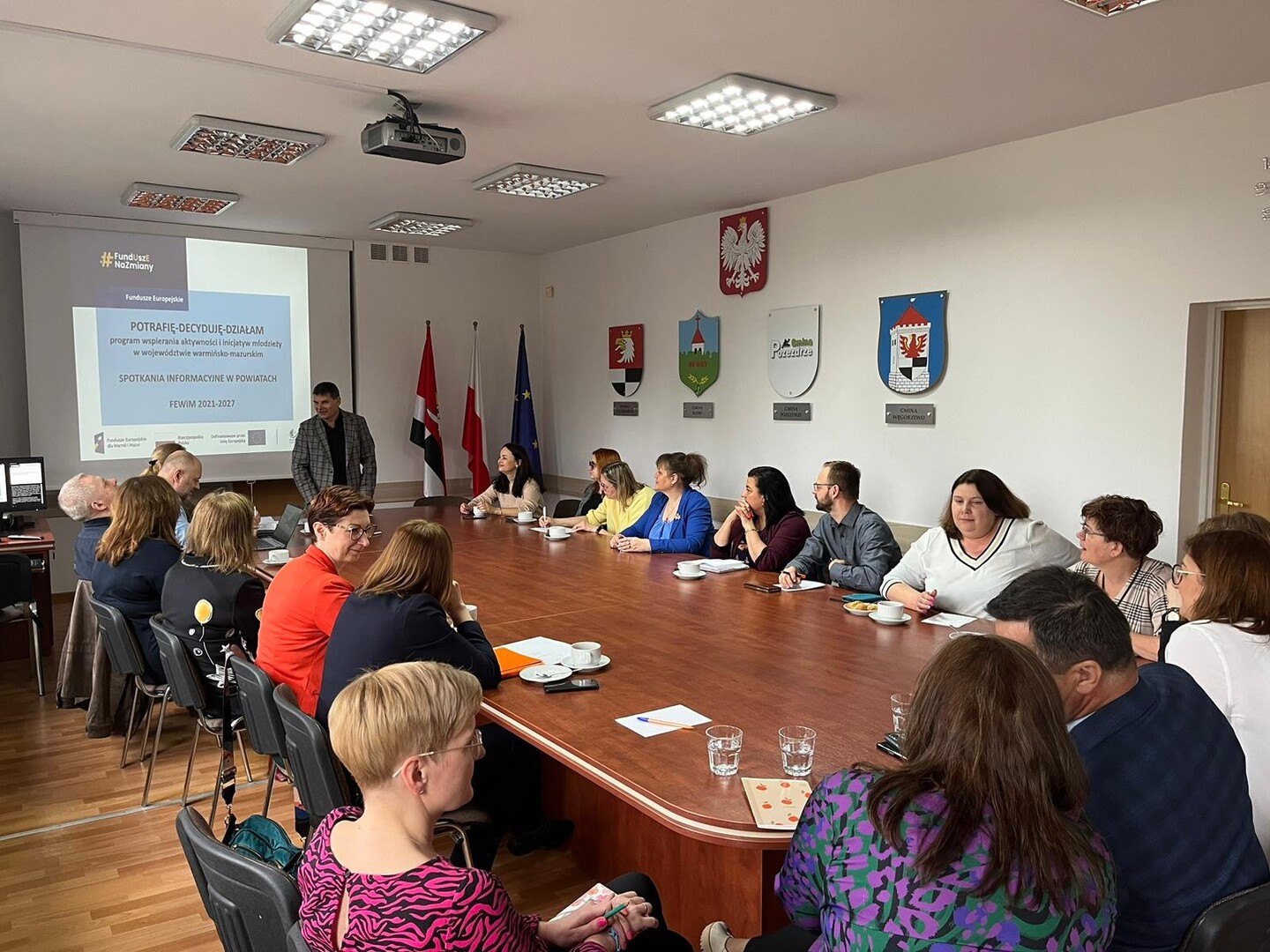 Wicestarosta Pan Andrzej Kruk wita gości.