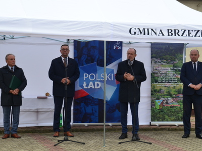 Wójt gminy Brzeziny, Starosta Kaliski, Minister Jan Dziedziczak, Poseł na Sejm RP Jan Mosiński