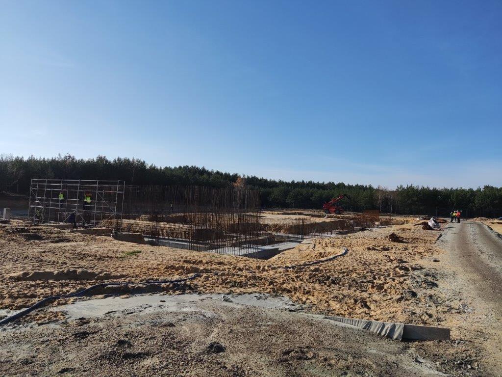 prace ziemne, wykopy pod fundamenty, nasypy budowlane