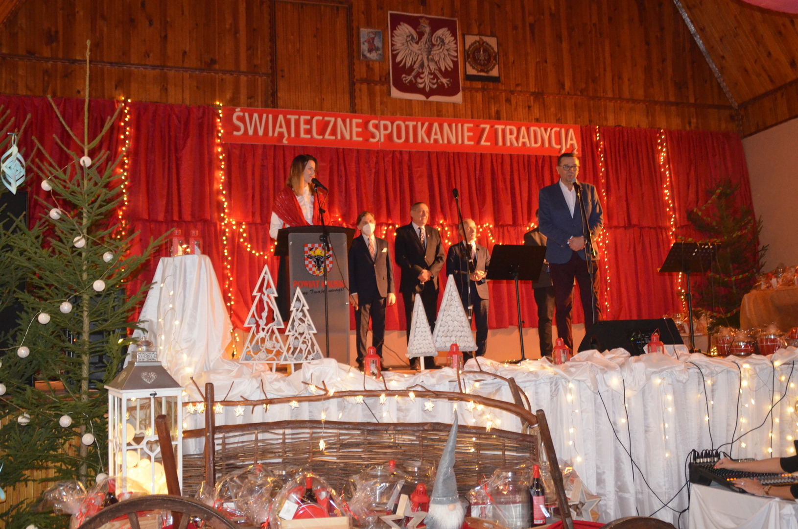 Wójt Gminy, Władze Powiatu i Województwa na scenie