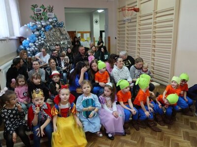 Uczestnicy Dnia Otwartego w Zespole Szkolno-Przedszkolnym w Gorzędowie