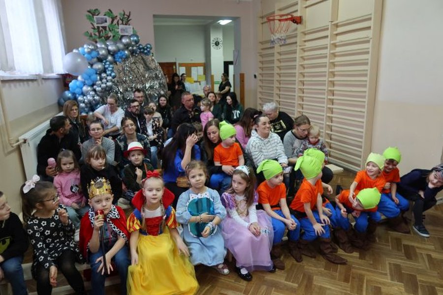 Uczestnicy Dnia Otwartego w Zespole Szkolno-Przedszkolnym w Gorzędowie