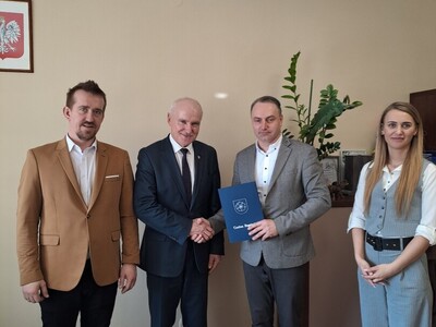 Podpisanie umowy na przebudowę i rozbudowę SUW w Zagórowie