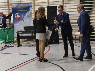 Gminny Przegląd Pieśni i Piosenki Patriotycznej „Ku pamięci”