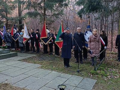 Obchody 85. Rocznicy Rozstrzelania Mieszkańców Gostynina i Ziemi Gostynińskiej w Woli Łąckiej przez Niemców