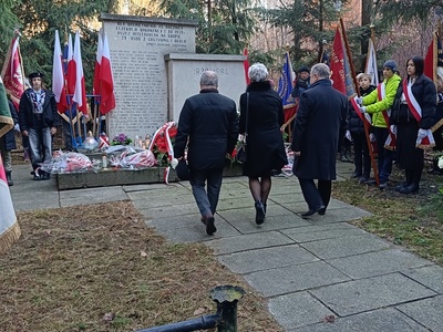 Obchody 85. Rocznicy Rozstrzelania Mieszkańców Gostynina i Ziemi Gostynińskiej w Woli Łąckiej przez Niemców