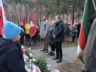 Obchody 85. Rocznicy Rozstrzelania Mieszkańców Gostynina i Ziemi Gostynińskiej w Woli Łąckiej przez Niemców