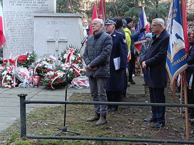 Obchody 85. Rocznicy Rozstrzelania Mieszkańców Gostynina i Ziemi Gostynińskiej w Woli Łąckiej przez Niemców