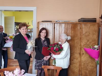 100 latka