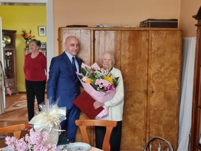 100 latka