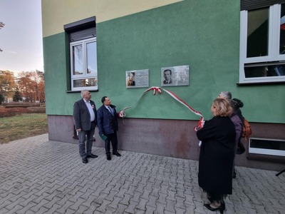 Odsłonięcie tablicy upamiętniające wybitnych lekarzy