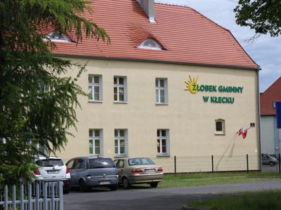 Zdjęcie przedstawiające gmach kłeckiego żłobka