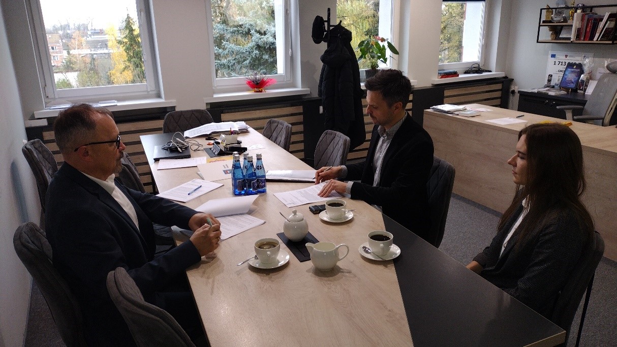 Podpisanie umów na opracowanie dokumentacji projektowej budowy ścieżek rowerowych