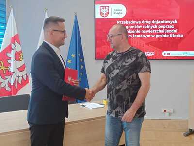 Umowa na modernizację dróg dojazdowych do gruntów rolnych podpisana...