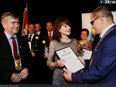zdjęcie pochodzi ze strony
http://www.dzienniklodzki.pl/artykul/3450807,samorzadowiec-roku-wojewodztwa-lodzkiego-uroczysta-sesja-w-ldk-zdjecia,5,39,id,t,sm,sg.html#galeria-material