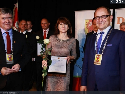 zdjęcie pochodzi ze strony
http://www.dzienniklodzki.pl/artykul/3450807,samorzadowiec-roku-wojewodztwa-lodzkiego-uroczysta-sesja-w-ldk-zdjecia,5,39,id,t,sm,sg.html#galeria-material