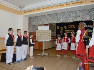PRZEGLĄD PIOSENKI KASZUBSKIEJ