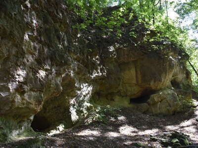Jaskinie w Płóczkach Dolnych
