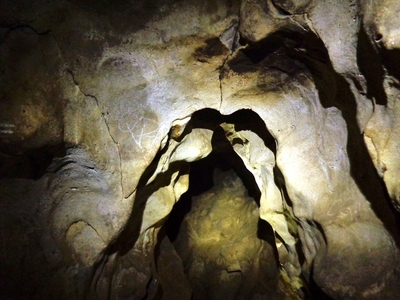 Jaskinie w Płóczkach Dolnych