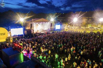 XXV LLA KONCERTY I SCENA W RYNKU