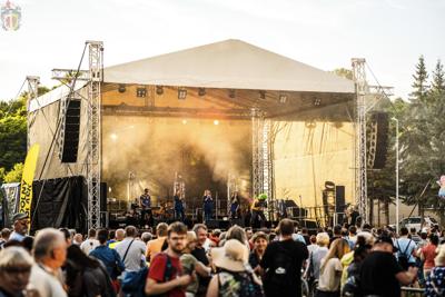 XXV LLA KONCERTY I SCENA W RYNKU