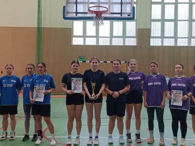 MISTRZOSTWA POWIATU W KOSZYKÓWCE 3x3 DZIEWCZĄT