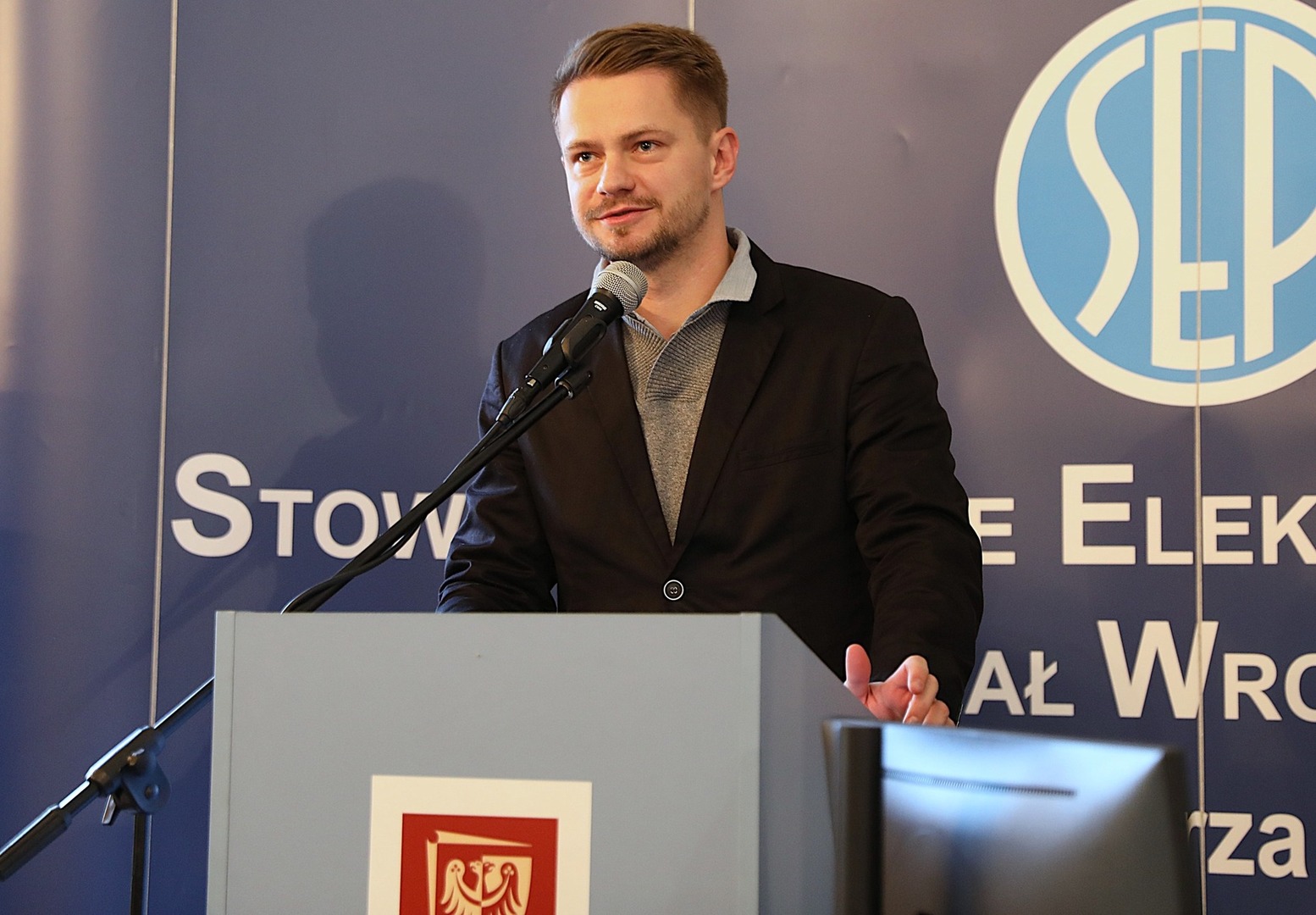 BURMISTRZ LWÓWKA ŚLĄSKIEGO WYSTĄPIŁ NA KONFERENCJI NAUKOWEJ