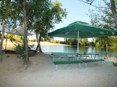 Ośrodek wypoczynkowy nad Oczkiem Rakowickim - dawny Bahama Wake - stan w 2019 r., fot. SW