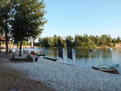 Ośrodek wypoczynkowy nad Oczkiem Rakowickim - dawny Bahama Wake - stan w 2019 r., fot. SW
