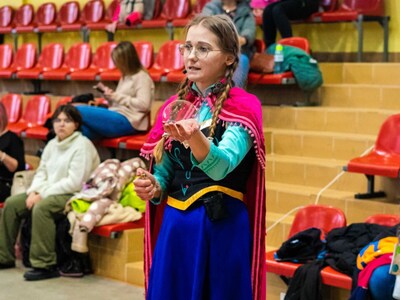 Pokazy na "Bezpiecznych feriach 2024" na hali w Lwówku Śląskim