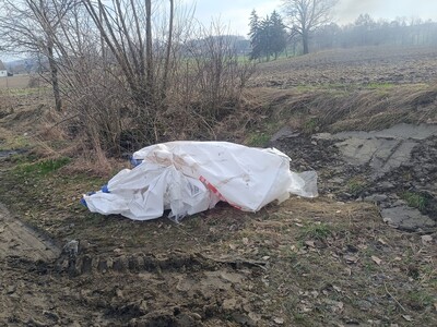 z działań Straży Miejskiej: Spalono na polu BIG-BAGi, fot. 4