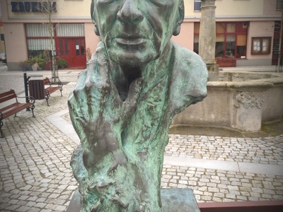 Rzeźba Jana Badyny na lwóweckim rynku, fot. 3