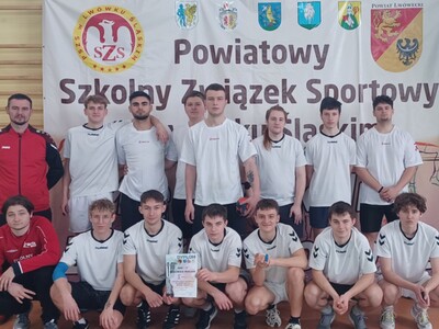 MISTRZOSTWA POWIATU SZS W KOSZYKÓWCE - druga drużyna