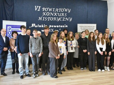 VI POWIATOWY KONKURS HISTORYCZNY - finaliści i opiekunowie