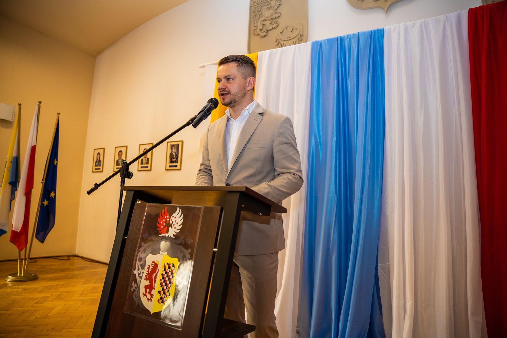 Burmistrz Gminy i Miasta Lwówek Śląski Dawid Kobiałka