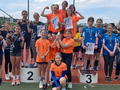 I miejsce zdobyła drużyna dziewcząt ze Szkoły Podstawowej nr 1 w Lwówku Śląskim