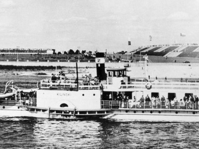Kiliński na Wiśle w Warszawie (fot. Wikimedia.com)