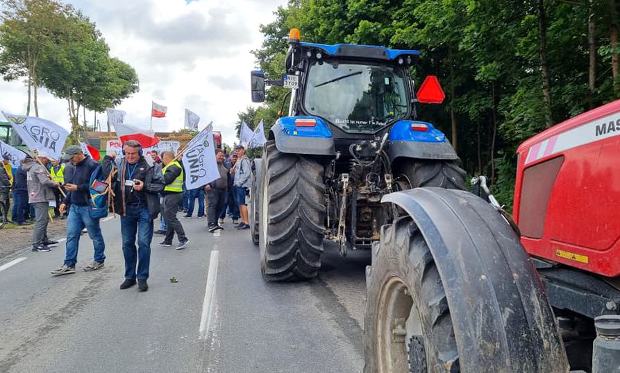 Rolnicy zapowiadają protest na drodze nr 50 (fot. AgroUnia)