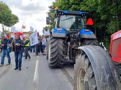Rolnicy zapowiadają protest na drodze nr 50 (fot. AgroUnia)