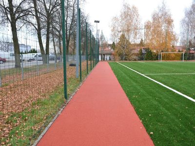 Zakończył się remont boiska przy basenie